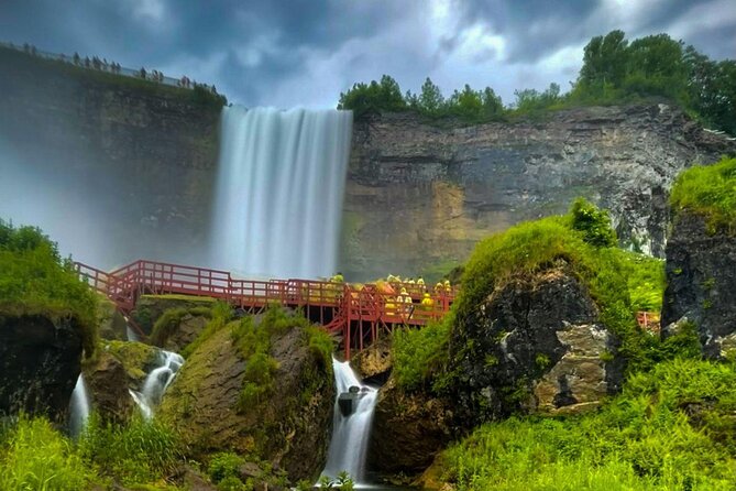 2-Day Best of Niagara Falls USA Tour from D.C. - Night tour at Niagara Falls State Park and the best illuminated angles