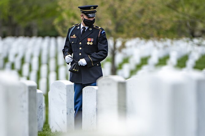 2-Hour Arlington Cemetery Guided Walking Tour - What the guide makes better, beyond the main sights