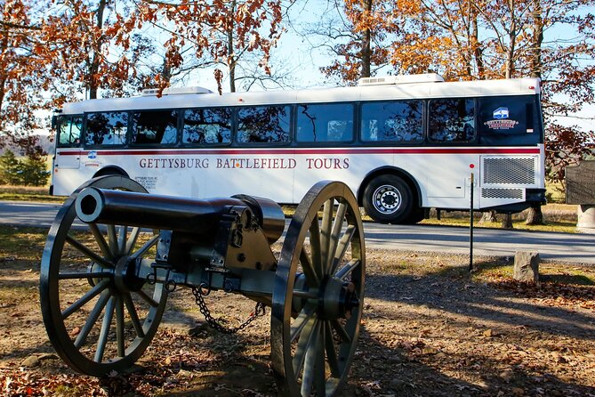 2-Hour Gettysburg Battlefield Guided History Bus Tour with a National Park Guide - Devil’s Den and Little Round Top: where the terrain becomes the lesson