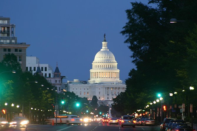 3-4 Hour Private DC City Moonlight Tour by Van - Why DC at night works so well on a private van