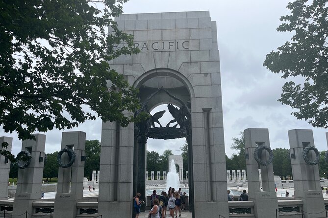3- Hour Private Customizable Washington, DC Tour - The Pennsylvania Avenue NW drive: White House, FBI, National Archives