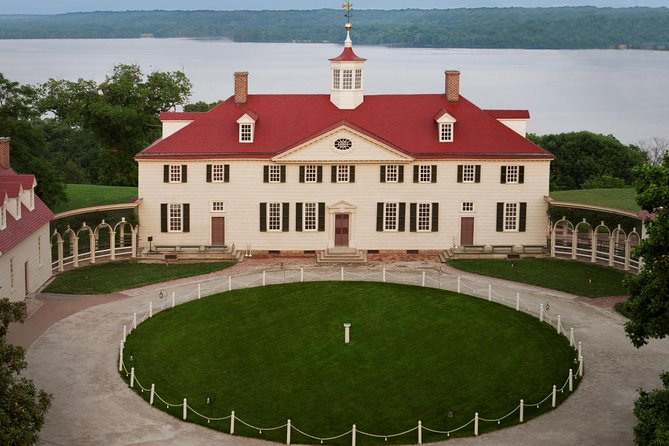Admission and Guided Tour of Mount Vernon and Old Town Alexandria - Mount Vernon guided walk: plantation, forest paths, and the key stops