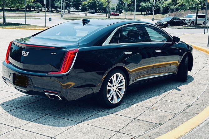 Airport Transfer from Ronald Reagan -Airport DCA to Washington DC - How pickup works: driver contact at 6 hours, meeting point at 2
