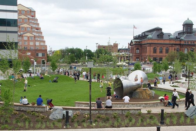 An Epic Scavenger Hunt: Baltimore Inner Harbor & Outer Sights - City Hall and the Finish Loop: When You Come Back to Where You Started