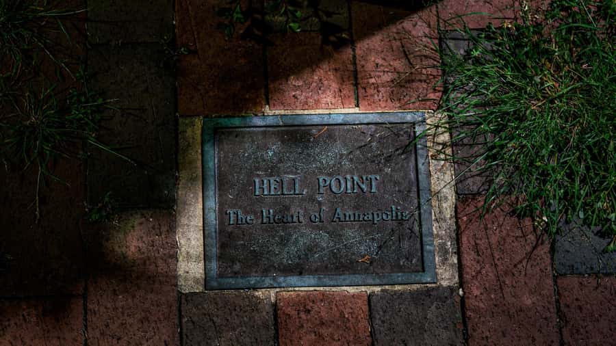 Annapolis: Ghosts of the Harbor & Old Town Tour - Reynolds Tavern and the No-Cussing Rule