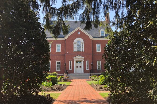 Annapolis Historic Walking Tour at Harbor and Naval Academy - Stop 2, the US Naval Academy: what you can see depends on security