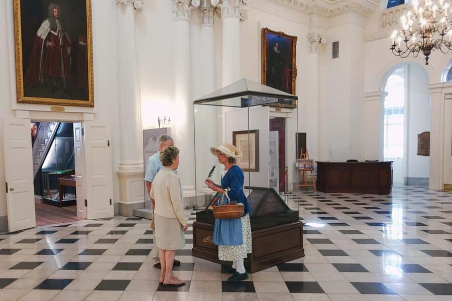 Annapolis: Maryland State House Tour - Grounds and architecture: what to notice when you cannot record