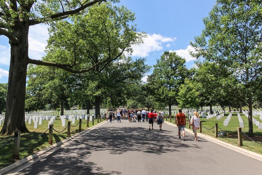 Arlington Cementary & Guard Ceremony with Iowa Jima Memorial - Why early access matters at Arlington