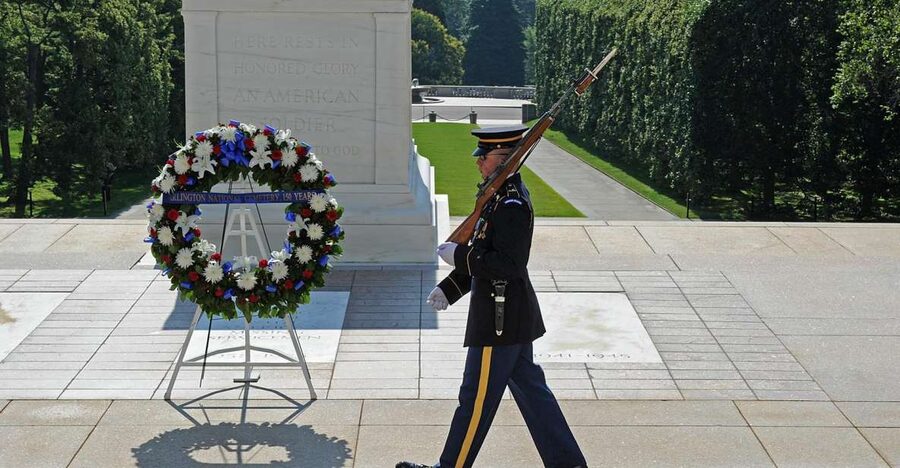 Arlington Cementary & Guard Ceremony with Iowa Jima Memorial - JFK’s Eternal Flame, plus the Kennedy family memorial