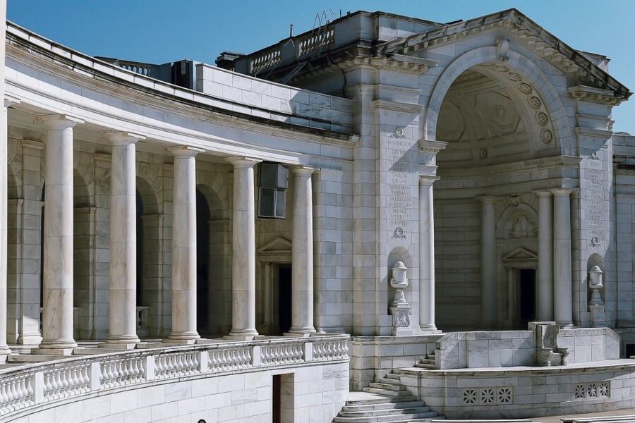 Arlington Cemetery & Changing of the Guard Semi-private 12pp - Arlington National Cemetery’s main stops, in the right order