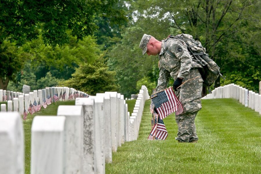 Arlington Cemetery & Changing of the Guard Semi-private 12pp - JFK’s grave and the eternal flame