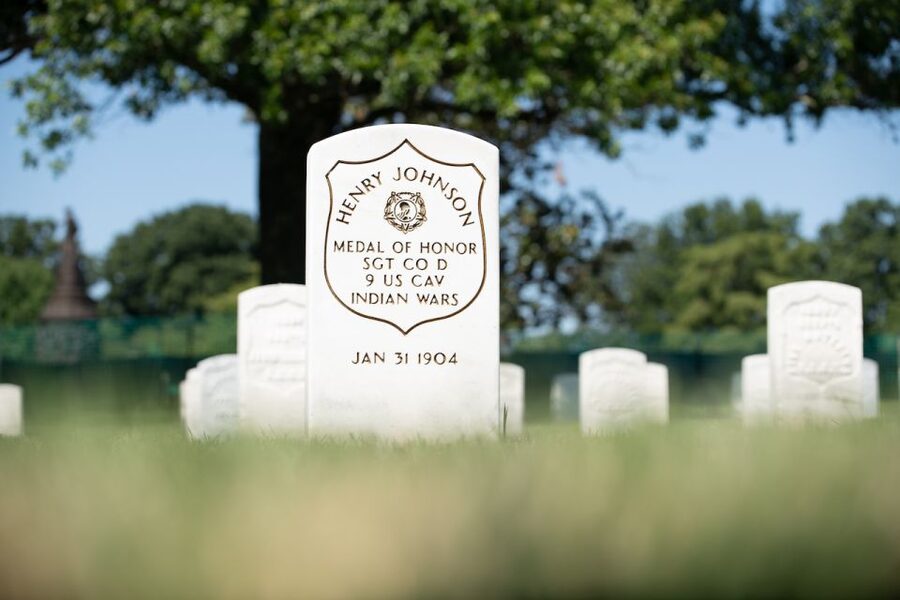 Arlington Cemetery: Changing of the Guard & Small-Group Tour - Memorials That Tie Together Different Wars and Losses