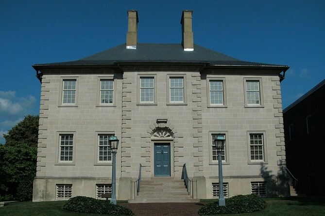 Awesome Scavenger Hunt: Old Town Made New - Where You Start on King Street and How to Get Going
