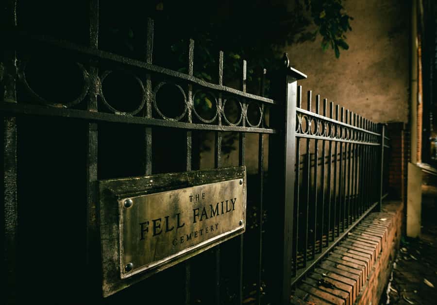 Baltimore: Raven's Revenge Walking Ghost Tour - Poe at The Horse You Came in On Saloon