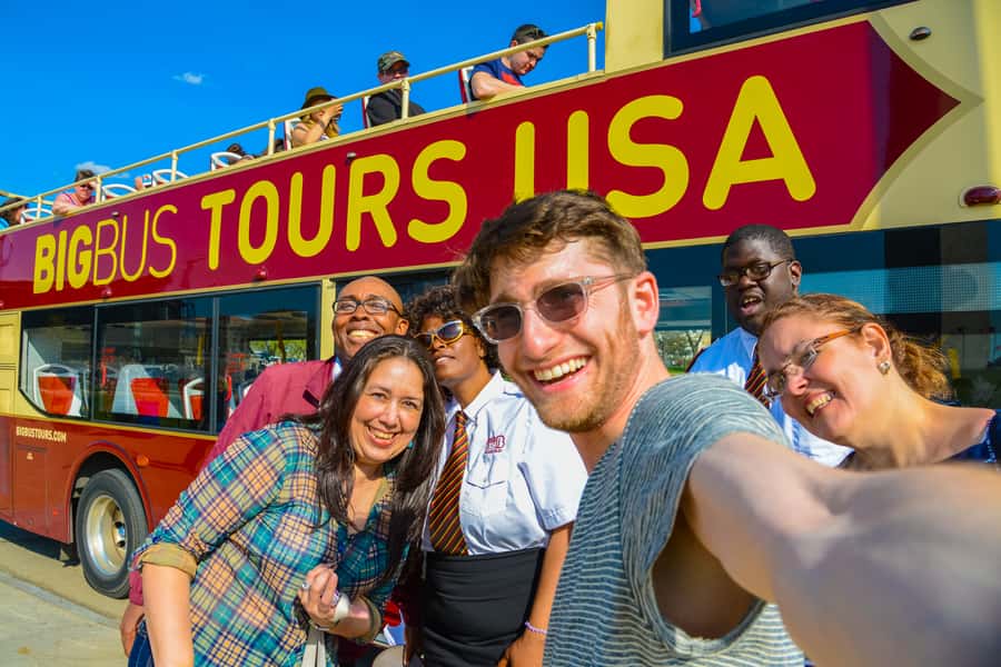 Best of DC: Hop-on Hop-off Bus Tour & Night Tour (Save 40%) - Hop-on Hop-off Day Touring: How to Use It without Feeling Rushed