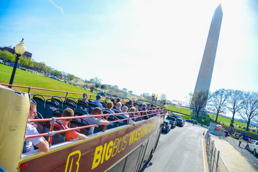 Best of DC: Hop-on Hop-off Bus Tour & Night Tour (Save 40%) - The National Mall Plan: Lincoln, MLK, and the Places You Want to Slow Down