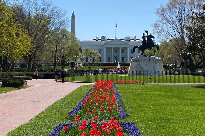 Beyond the Closet Walking Tour - Dupont Circle: A First Gay Bookstore and Pride Momentum