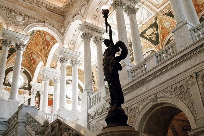 Capitol Hill, Supreme Court & Library of Congress Tour 12ppl Max - The guiding style that turns big DC landmarks into a usable story