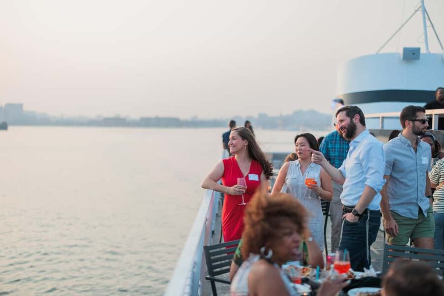 City Cruises Baltimore: Brunch, Lunch, or Dinner Cruise - Patapsco River Views: Federal Hill, Fort McHenry, Aquarium, and the Key Bridge
