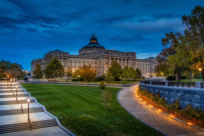 Dark History: Scandals of Capitol Hill Evening Walking Tour - Content warning and who this tour is best for
