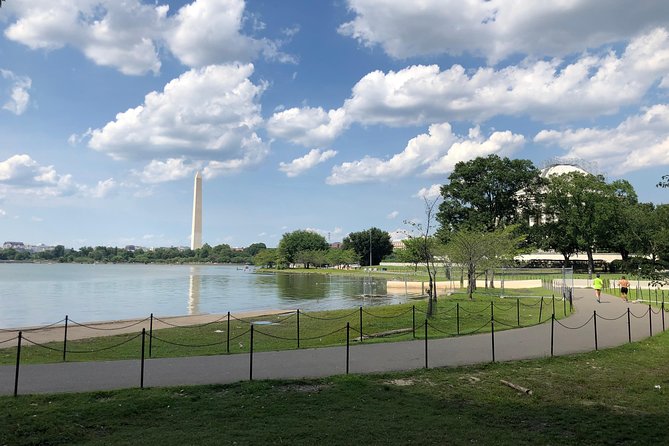 DC Daylight Tour™ Private Luxury Tour of Washington DC - U.S. Capitol and Washington Monument: Symbol Meets Close-Up Views