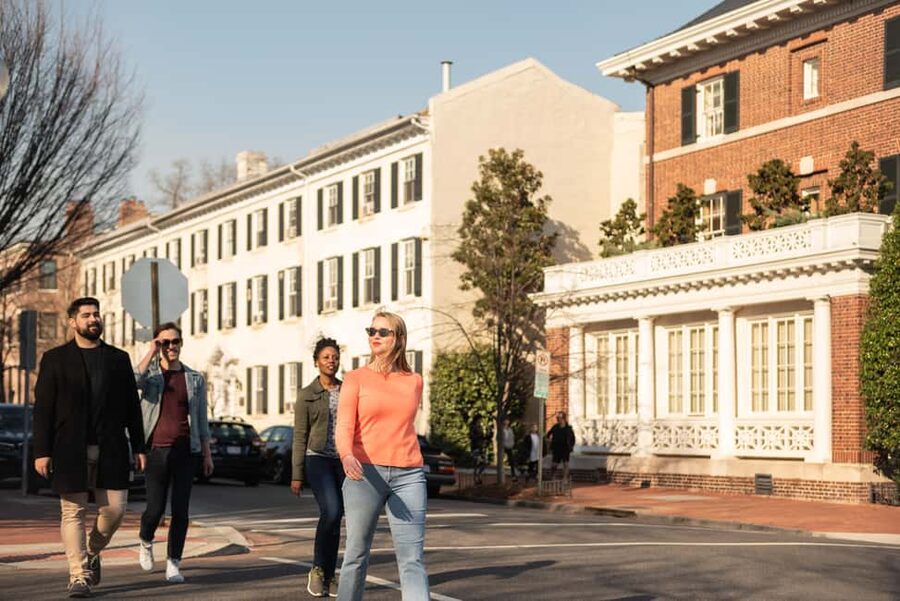 DC: Historic Georgetown History & Architecture 2 Hour Tour - Georgetown University, campus time with a neighborhood perspective