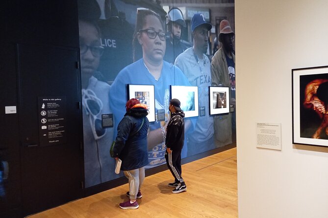 DC Landmarks Walking Tour + African American Museum Admission - The National Museum of African American History and Culture: reserved entry plus 45 minutes to make it count