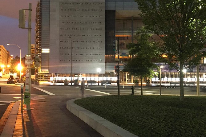DC Lights Night Tour - Capitol Hill and the National Mall: quick orientation, big payoff