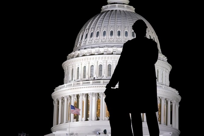 DC Memorials Night Tour: Glass-Roof Convertible Upgrade Option - Night-lit DC is a different kind of visit at 7:30 pm