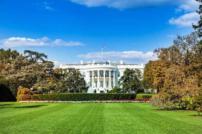 DC Monuments and Memorials Tour Day Tour - A 4-hour route that makes DC feel connected