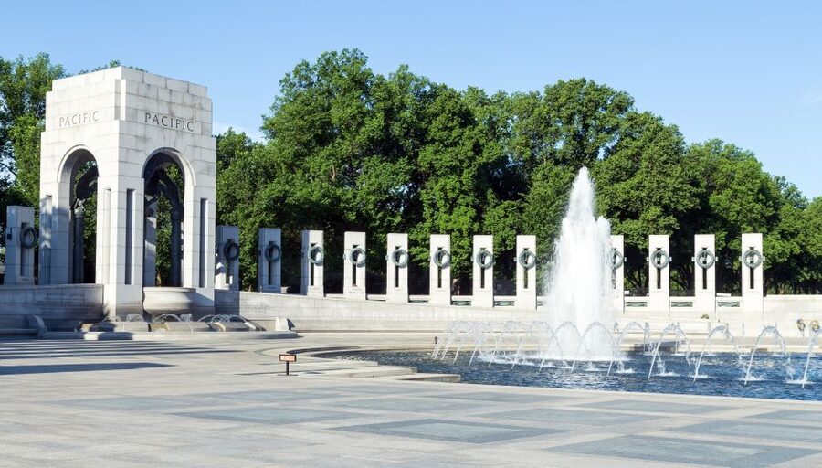 DC Monuments: Small Groups, Big Ideas Walking Tour - Why this DC monuments walk feels different on the National Mall