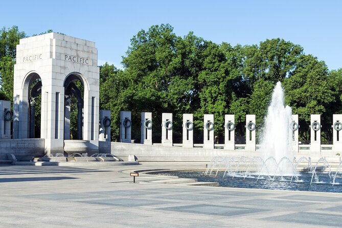 DC Monuments Walking Tour: Small Group, Big Ideas - Lincoln Memorial finish: tying the story together