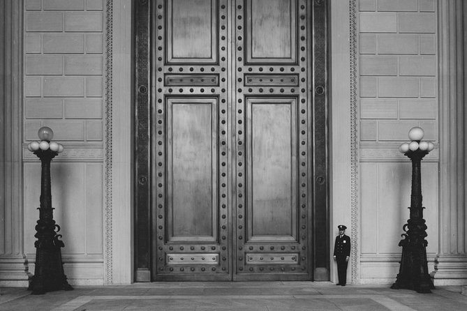 DC National Archives + National Portrait Gallery - Exclusive Tour - The National Portrait Gallery: A Calm Reset Before the Big Documents