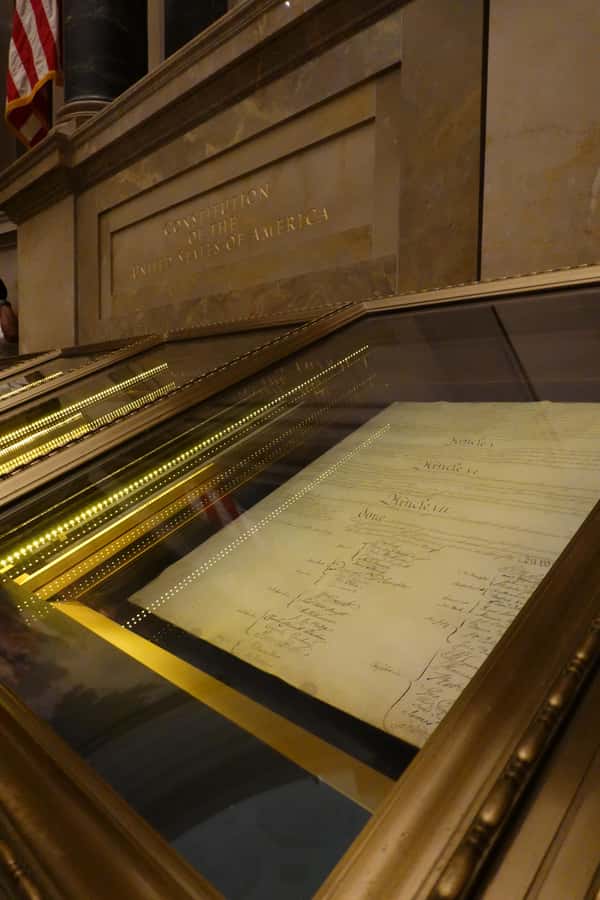 DC: National Archives & Optional Museum Add-On - The National Archives stop: Declaration and Constitution, guided (about 45 minutes)