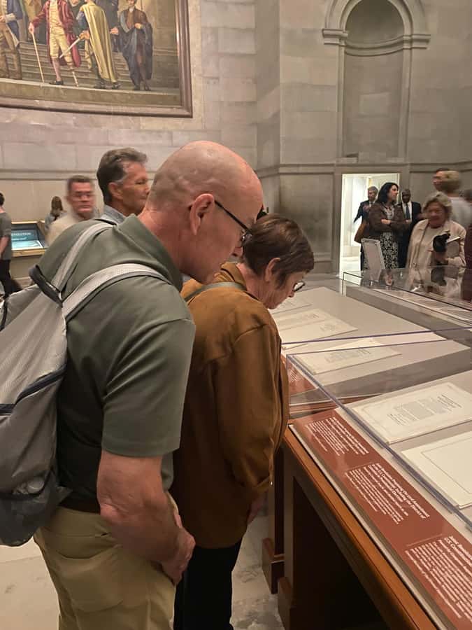 DC: National Archives & Optional Museum Add-On - National Portrait Gallery drop-off and how to plan your next step