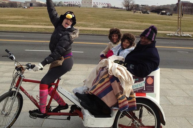 DC Rickshaw Monuments Tour - Stop 3, Washington Monument: a big view cue for where you are