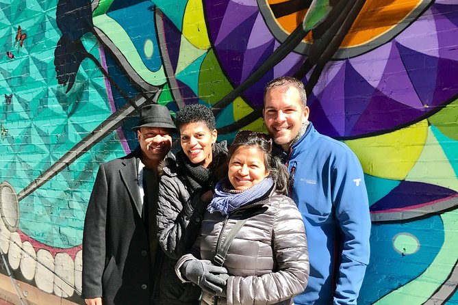 DC's Original Food and History Walking Tour - Guides: the human factor that keeps the tour at a high rating