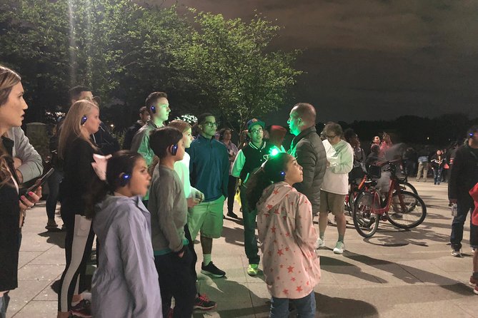 Discounted DC Night Tour With Magic LED- Snacks, LED Bracelets - Jefferson, MLK, and Lincoln: the monuments where context matters most