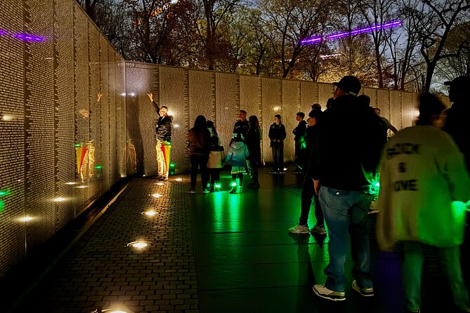 Discounted DC Night Tour With Magic LED- Snacks, LED Bracelets - WWII to Vietnam, and how the tour keeps remembrance from feeling rushed