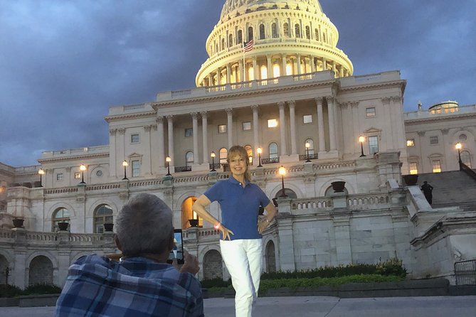 Discounted DC Night Tour With Magic LED- Snacks, LED Bracelets - Price and value: what $52 buys on this kind of night tour
