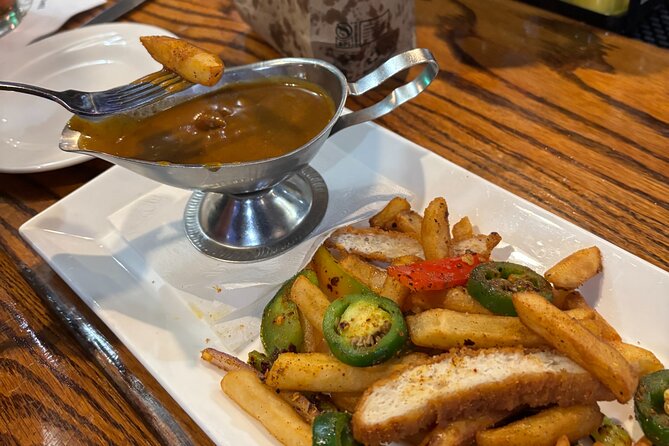 Eat Like a Local: Downtown DC Food Tour with 4 Tastings - Stop 1: Chinatown Food Hall Bites for a Fast Taste of DC’s Mix