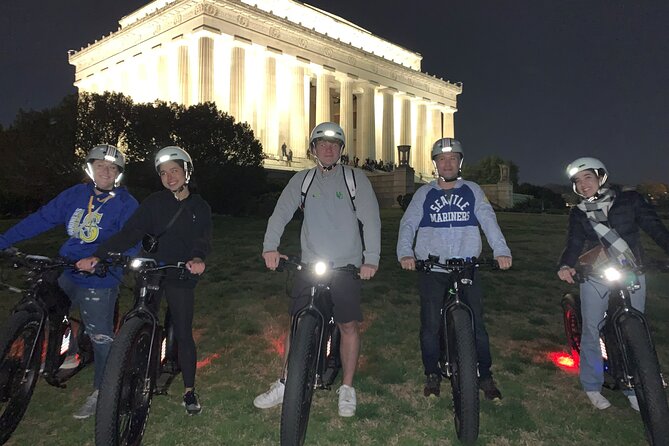 Epic Evening e-Scooter Tour - Lincoln and Vietnam Veterans: Iconic Photos, Clear Timing