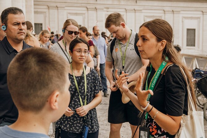 Essential Smithsonian Tour with NMAAHC Timed Entry - Group size, walking pace, and what to expect from the rhythm of the day