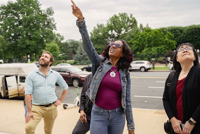 Essential Smithsonian Tour with NMAAHC Timed Entry - The guides: what you can hope to get from the experience