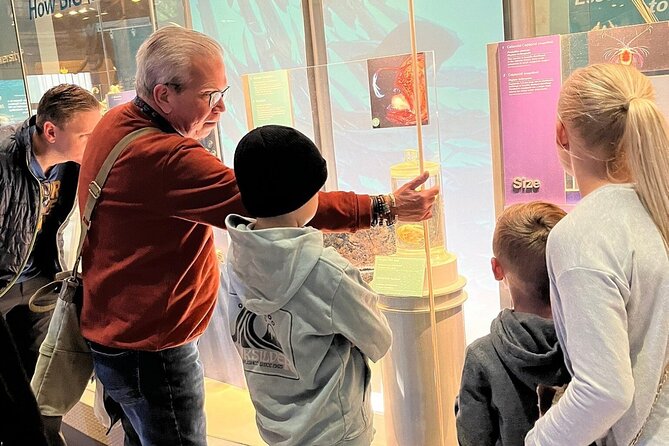 Family Friendly Smithsonian Natural History Museum Private Tour - Wildlife Hall to Ocean Hall: Phoenix and the living reef moment