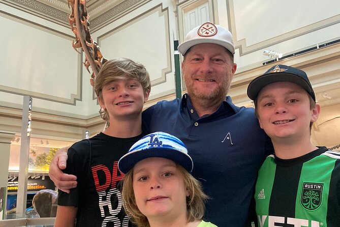 Family Friendly Smithsonian Natural History Museum Private Tour - Why your guide makes the difference for young kids