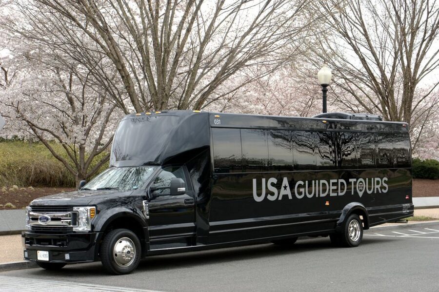 From Washington DC: Old Town Alexandria & Mount Vernon Tour - Mount Vernon arrival: mansion guidance, plus the reality of renovation