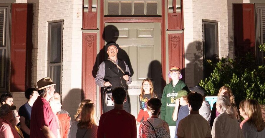 Gettysburg: "History and Haunts" Family Friendly Ghost Tour - Family friendly ghost fun, how scary it really is