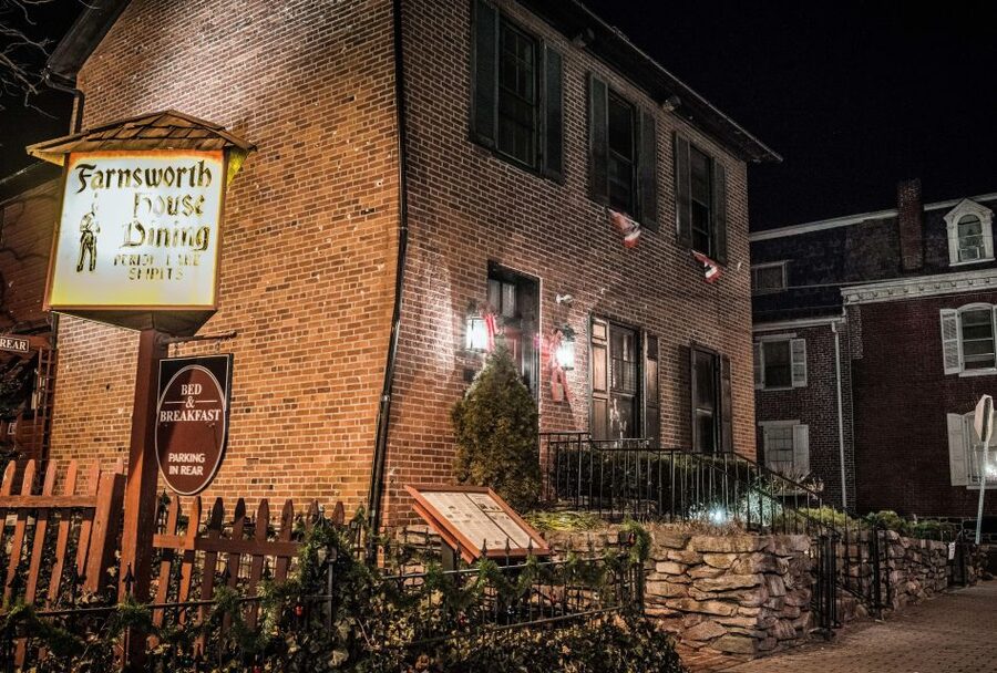 Gettysburg: Ultimate Dead of Night Haunted Ghost Tour - The Farnsworth House stop: where “haunted” becomes a story you can follow