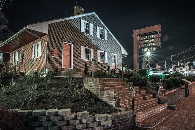Ghosts of Gettysburg Ultimate Dead of Night Haunted Ghost Tour - Meet at 452 Baltimore St, Then Let Gettysburg Go Quiet